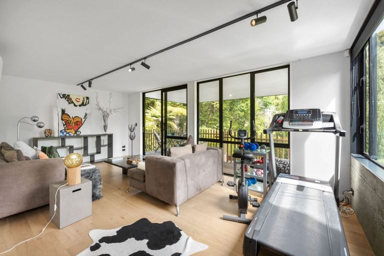 Photo of property in 61a Evelyn Road, Cockle Bay, Auckland, 2014