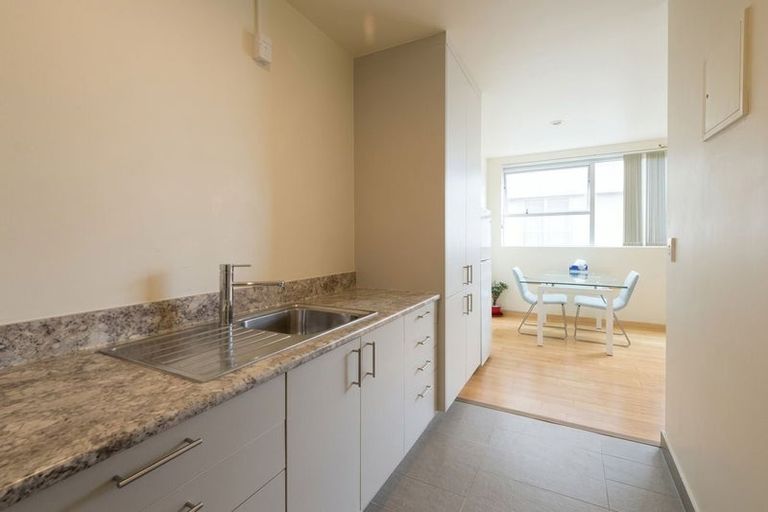 Photo of property in Regency Apartments, 4d/49 Manners Street, Te Aro, Wellington, 6011