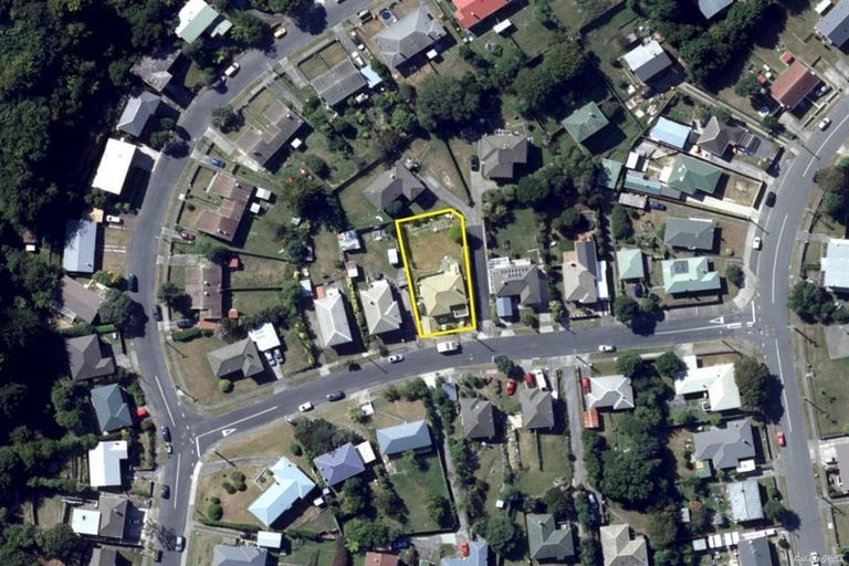 Photo of property in 5 Wakefield Terrace, Tawa, Wellington, 5028