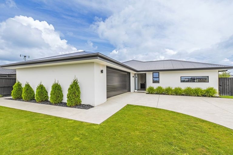 Photo of property in 12 Lunn Crescent, Leeston, 7632