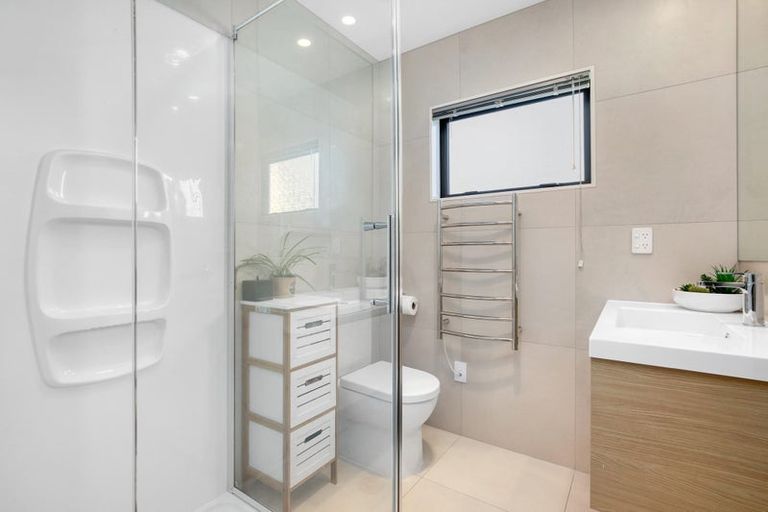 Photo of property in 39 Kabardin Street, Karaka, Papakura, 2113