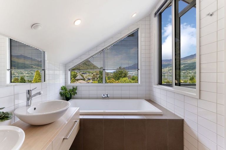 Photo of property in 10/8 Humphrey Street, Frankton, Queenstown, 9300