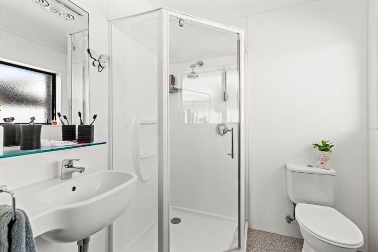 Photo of property in 34 Roskilda Crescent, Taradale, Napier, 4112