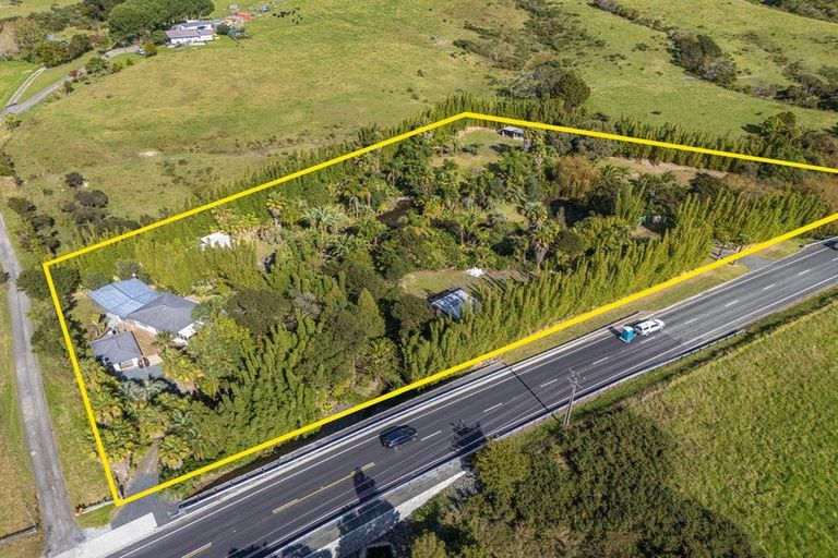 Photo of property in 257 Pine Valley Road, Dairy Flat, Silverdale, 0992