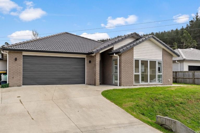 Photo of property in 6 Te Roera Place, Riverhead, 0820