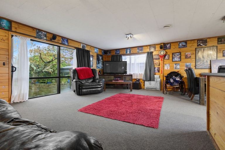 Photo of property in 15b Ngahu Street, Fairy Springs, Rotorua, 3015