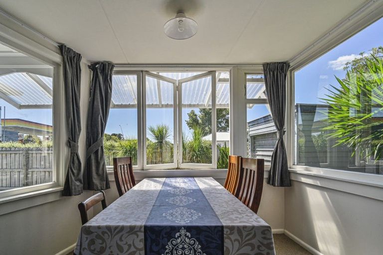 Photo of property in 102a Maddison Street, Akina, Hastings, 4122