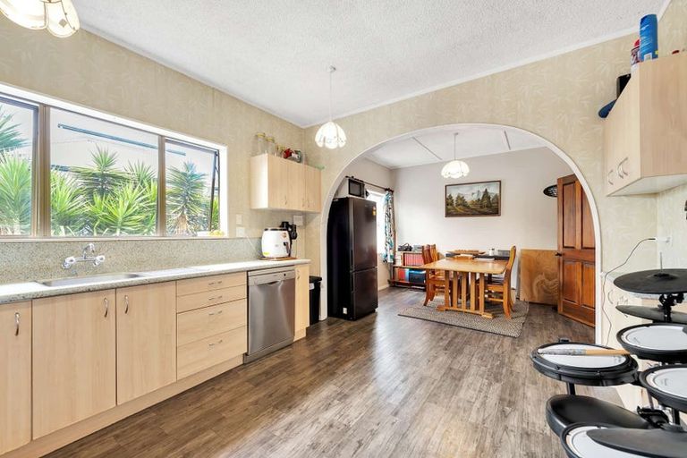 Photo of property in 8 Abbot Street, Gonville, Whanganui, 4501