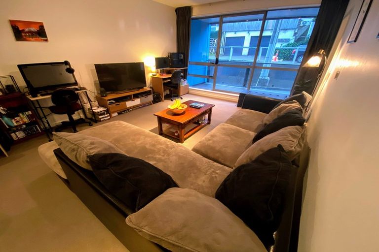 Photo of property in 3g/1 Hanson Street, Mount Cook, Wellington, 6021