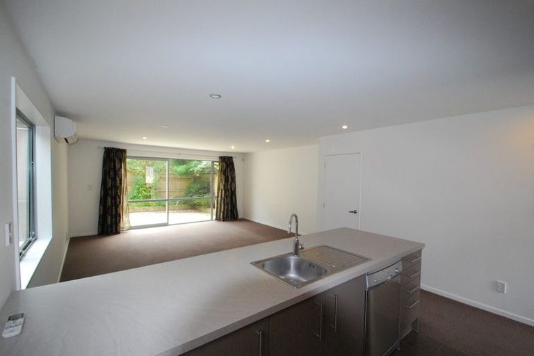 Photo of property in 1/2 Chelmsford Street, Ngaio, Wellington, 6035