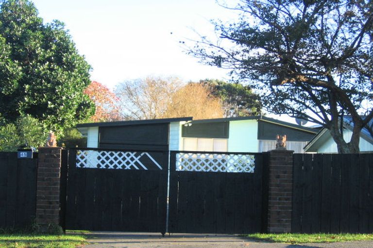 Photo of property in 45 Gray Avenue, Paraparaumu Beach, Paraparaumu, 5032