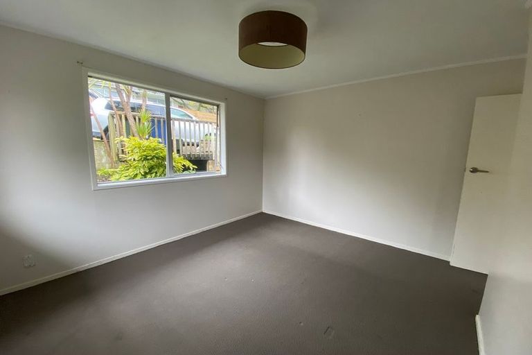 Photo of property in 10 Airey Place, Torbay, Auckland, 0630