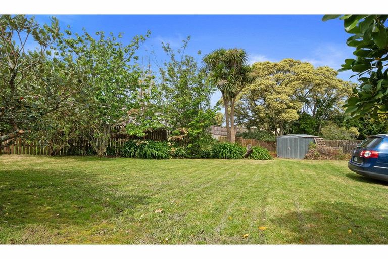 Photo of property in 4 Anich Road, Massey, Auckland, 0614