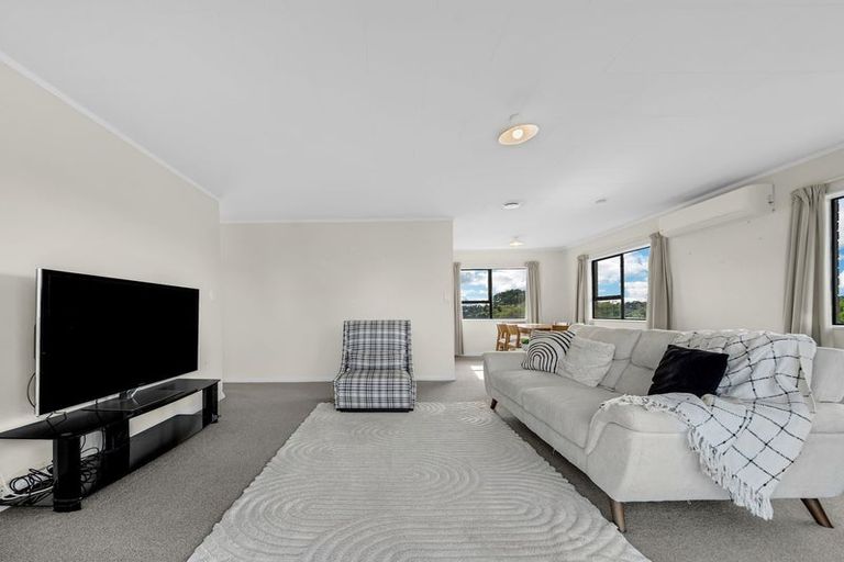 Photo of property in 44a Edgewater Parade, Waiuku, 2123