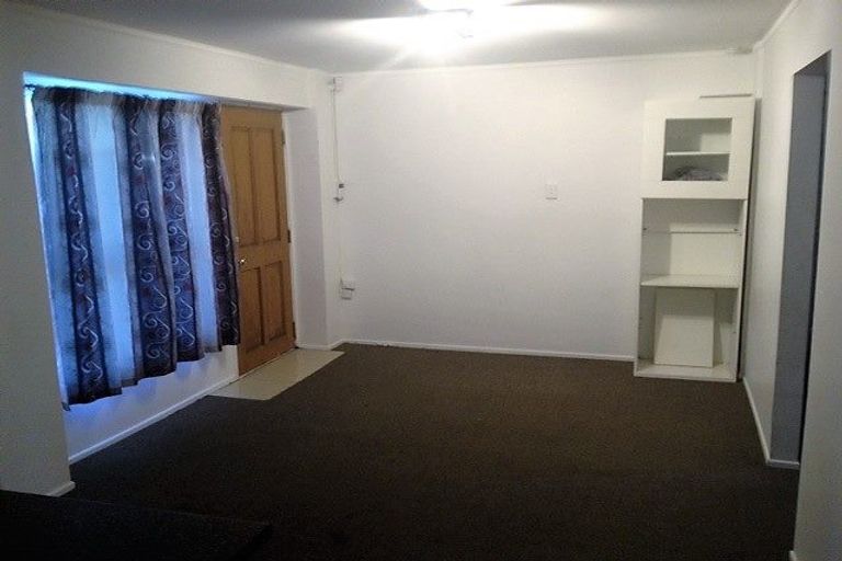 Photo of property in 132 Finlayson Avenue, Clendon Park, Auckland, 2103