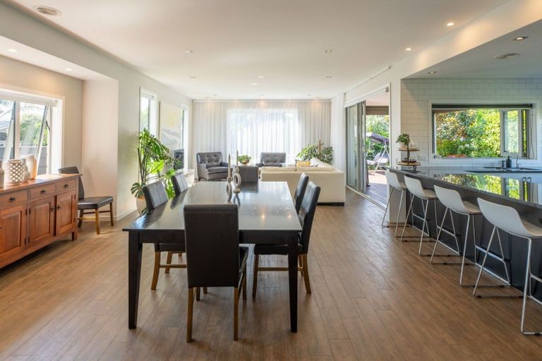 Photo of property in 8 Petrel Close, Paraparaumu Beach, Paraparaumu, 5032