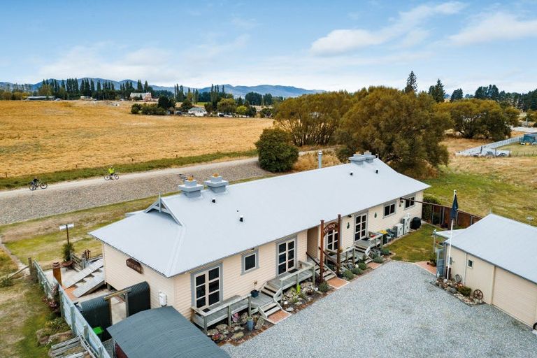 Photo of property in 11 Half Time Close, Omakau, 9376