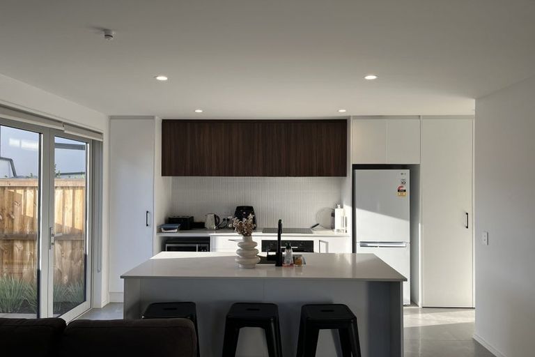 Photo of property in 2/11 Leitch Street, Somerfield, Christchurch, 8024