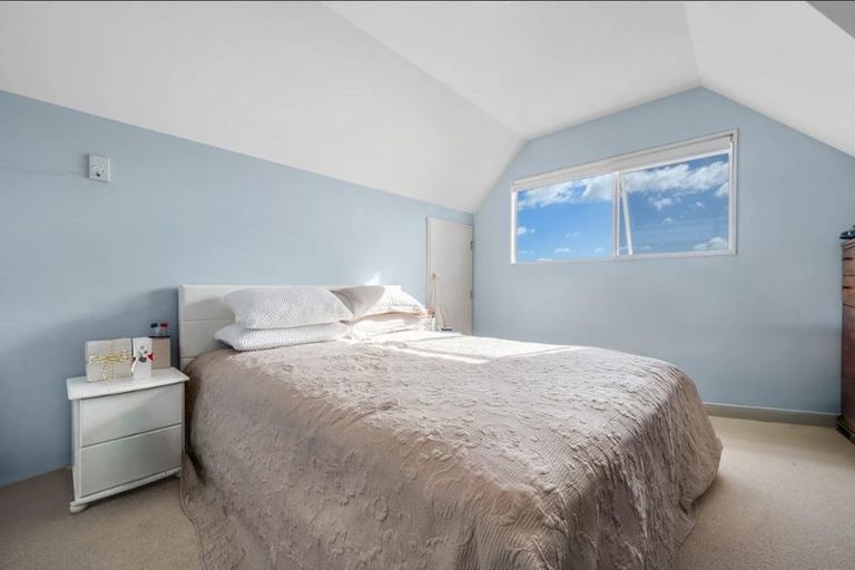 Photo of property in 1/66 Frank Nobilo Drive, Golflands, Auckland, 2013