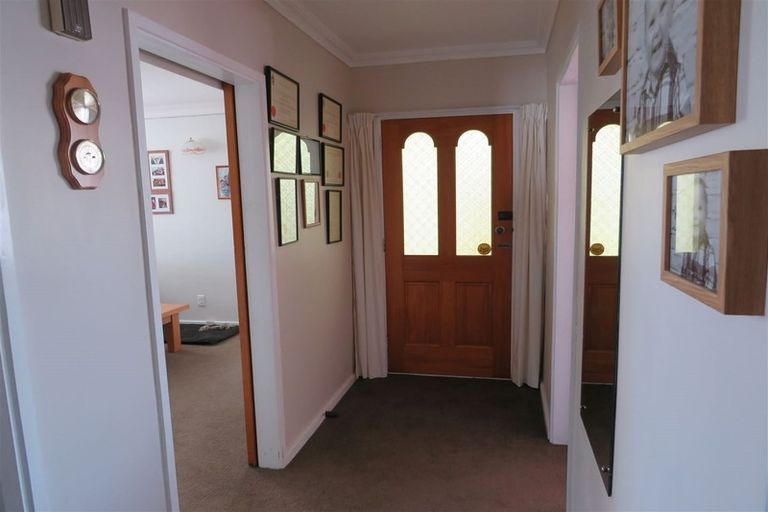 Photo of property in 55 Winchester Street, Levin, 5510