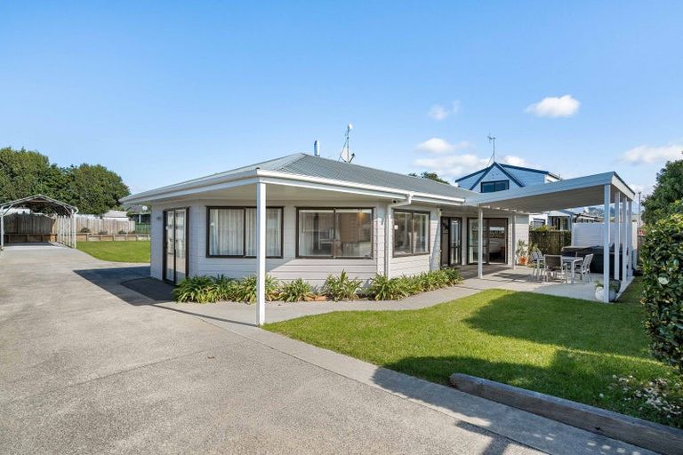 Photo of property in 205 Tamaki Road, Whangamata, 3620
