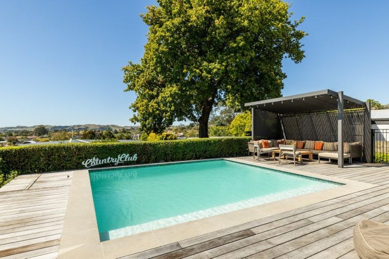 Photo of property in 51 Simla Avenue, Havelock North, 4130