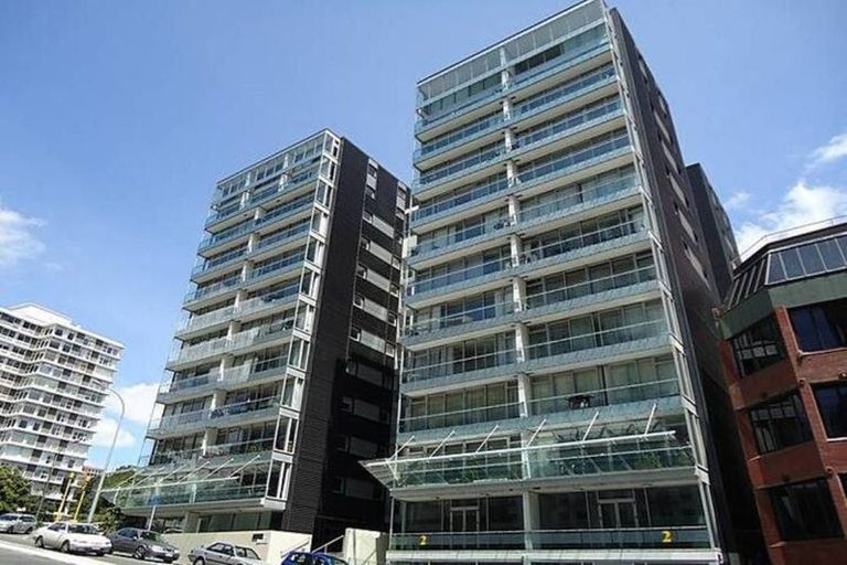 Photo of property in Montreaux Apartments, 9f/164 The Terrace, Wellington Central, Wellington, 6011