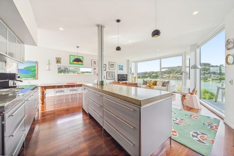 Photo of property in 22a Seaview Road, Paremata, Porirua, 5024