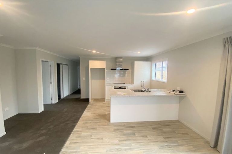 Photo of property in 80 Broadway Parade, Rolleston, 7615