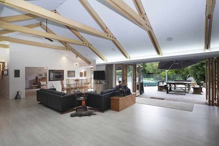 Photo of property in 133 Paparoa Street, Papanui, Christchurch, 8053