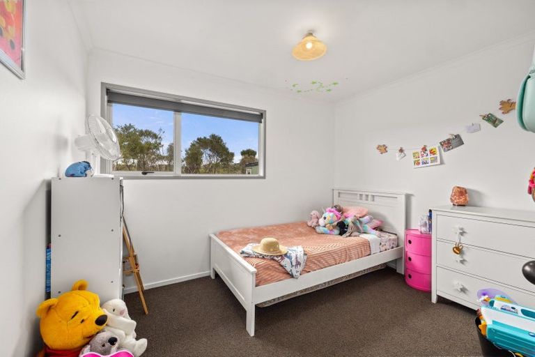 Photo of property in 8 Kaipatiki Rise, Haruru, 0204