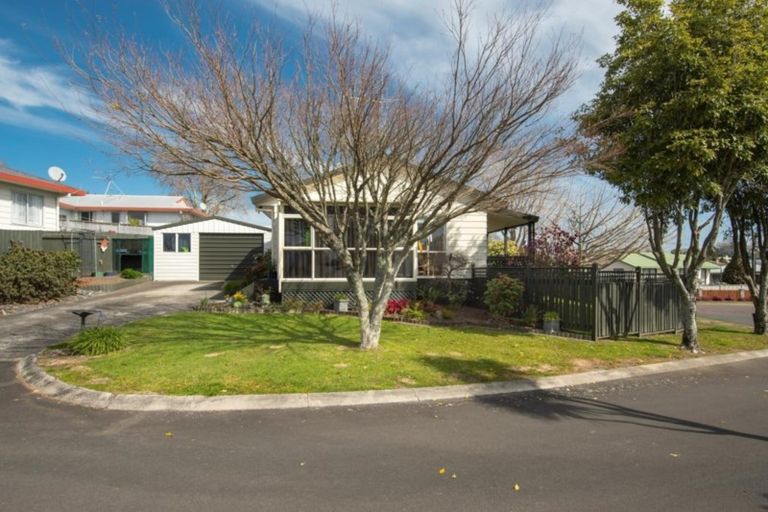 Photo of property in 2 Park View Rise, Gate Pa, Tauranga, 3112