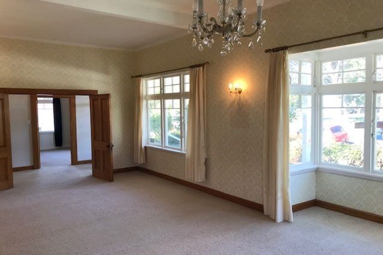 Photo of property in 27 Hautana Square, Woburn, Lower Hutt, 5010