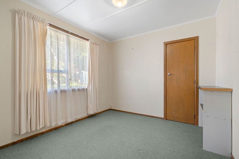 Photo of property in 9 Churchill Crescent, Featherston, 5710