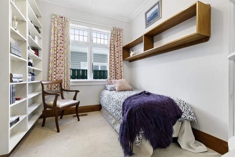 Photo of property in 181 Melbourne Road, Island Bay, Wellington, 6023