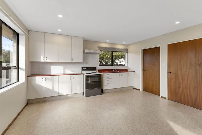 Photo of property in 54 Marine Parade, North New Brighton, Christchurch, 8083