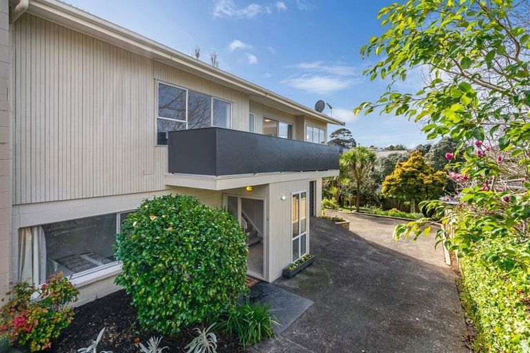 Photo of property in 3/22 Waitemata Road, Hauraki, Auckland, 0622