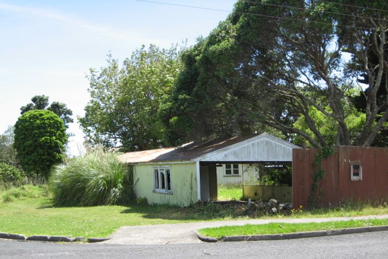 Photo of property in 135 Torkar Road, Clarks Beach, 2122