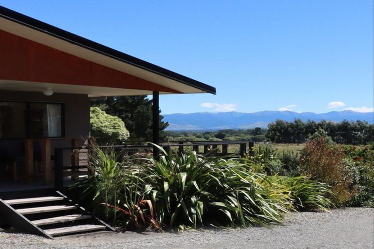 Photo of property in 137 Lees Pakaraka Road, Te Ore Ore, Masterton, 5886