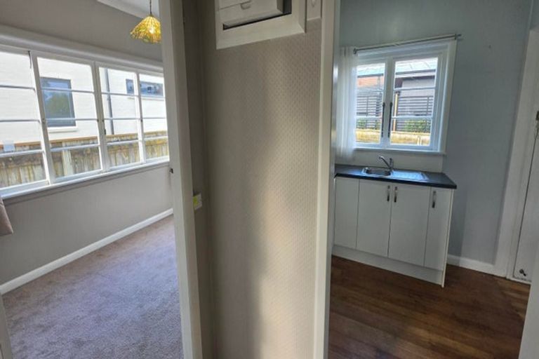 Photo of property in 98/98a Weraroa Road, Levin, 5510