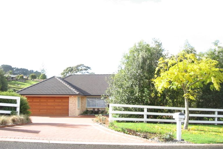 Photo of property in 21 Polo Prince Drive, Totara Park, Manurewa, 2576