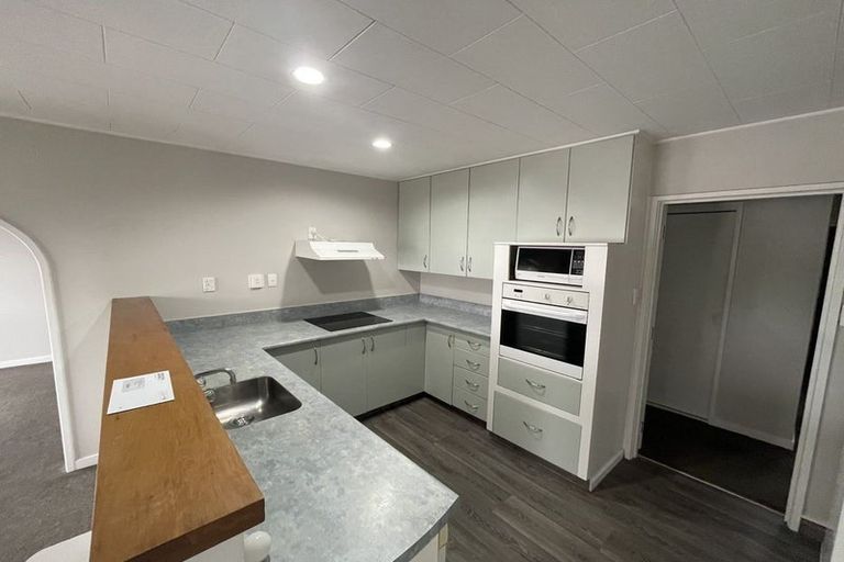 Photo of property in 2/1003 Heretaunga Street East, Parkvale, Hastings, 4122