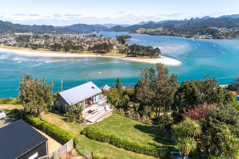 Photo of property in 194 Paku Drive, Tairua, 3508