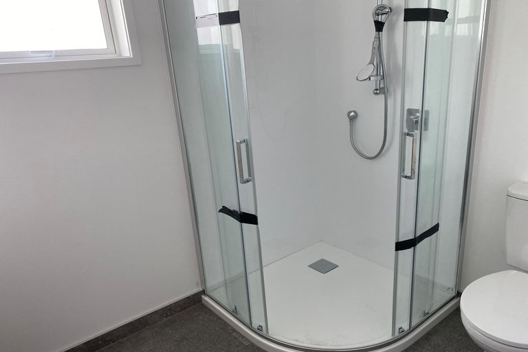 Photo of property in 12b Waterview Place, Haruru, 0204