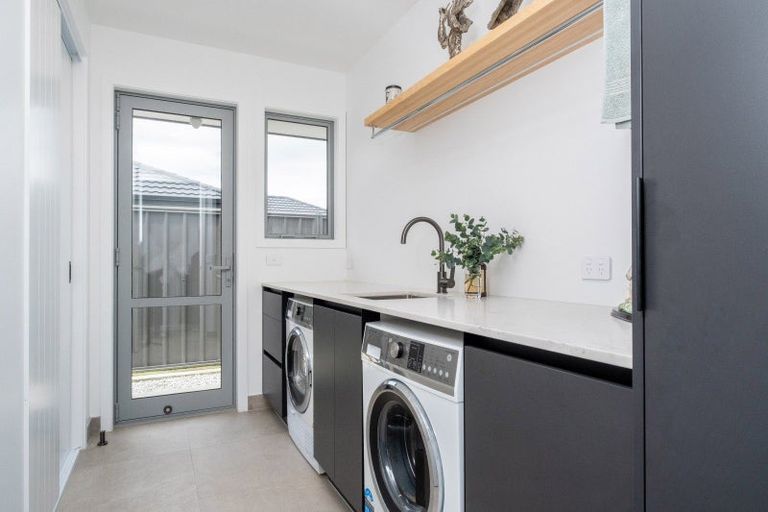 Photo of property in 7 Rangataiki Place, Awatoto, Napier, 4110