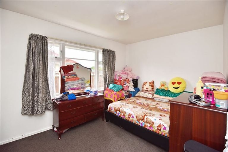 Photo of property in 27 Hounslow Street, Ilam, Christchurch, 8041