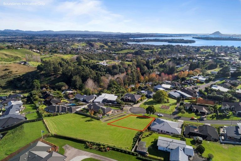 Photo of property in 11 Holcombrooke Lane, Welcome Bay, Tauranga, 3175