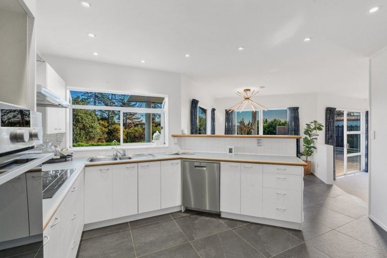 Photo of property in 197 Burswood Drive, Burswood, Auckland, 2013