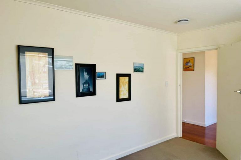 Photo of property in 11 Waipani Road, Te Atatu Peninsula, Auckland, 0610