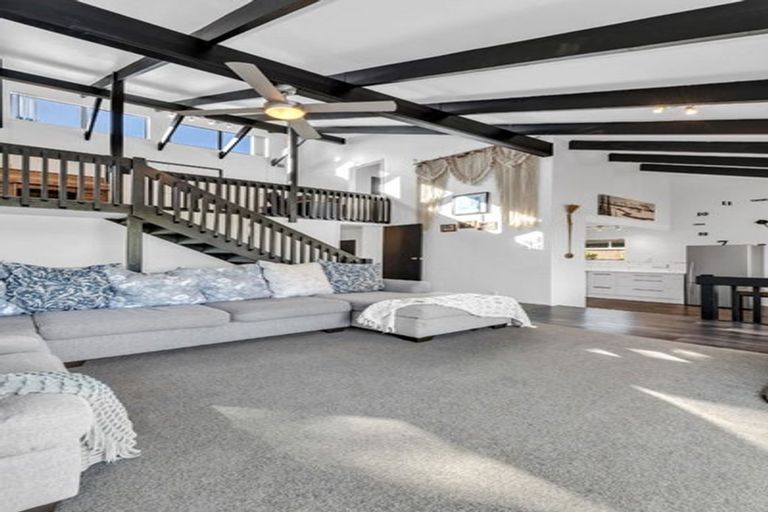 Photo of property in 9 Snowden Place, Opaheke, Papakura, 2113